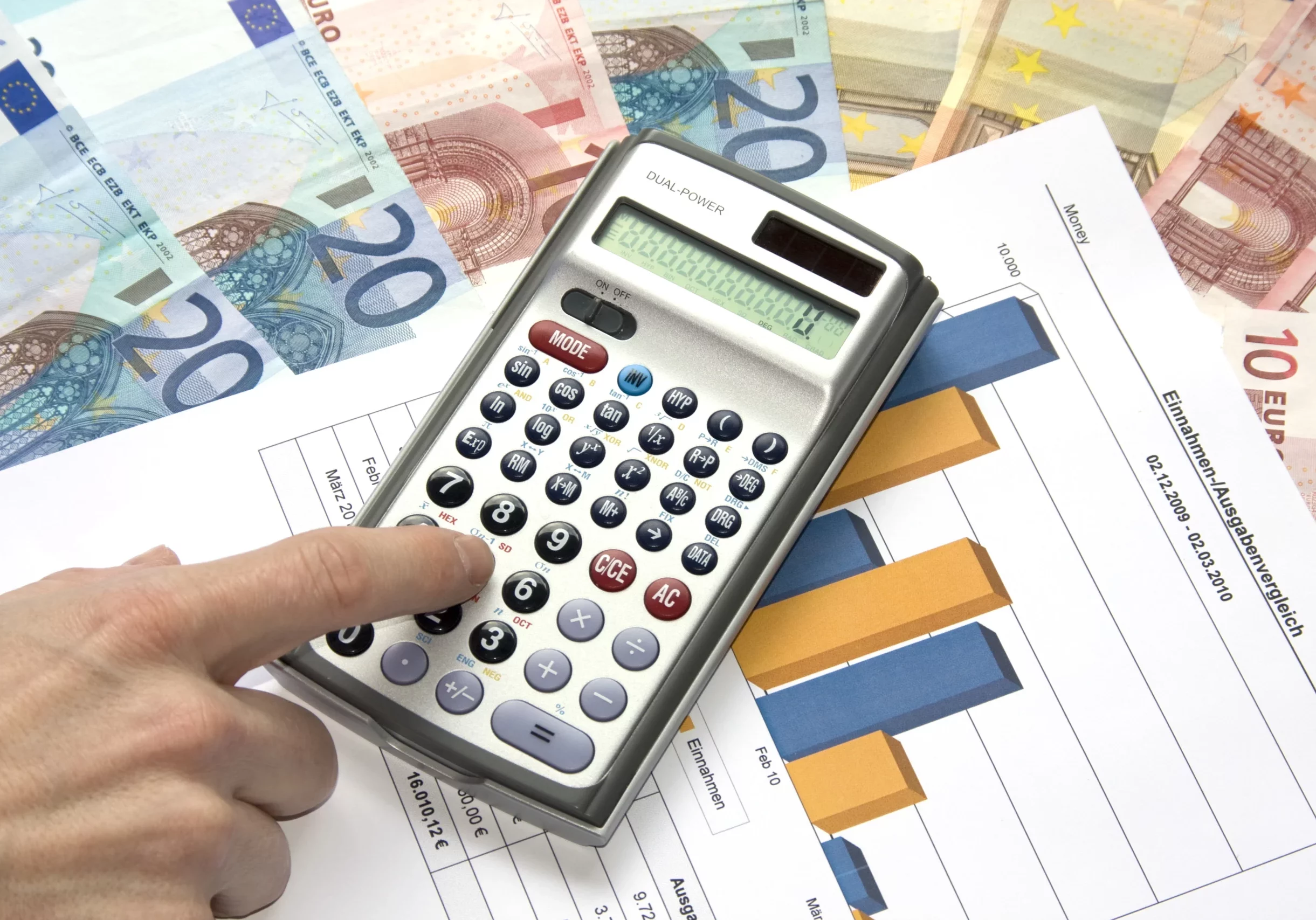 Das Wachstum der Wirtschaft begann voriges Jahr und setzt sich heuer fort, ergeben die Zahlen der Statistik Austria. Foto: pixelio / Thorben Wengert